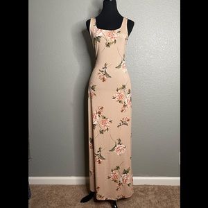 CREAM FLORAL FIT MAXI DRESS